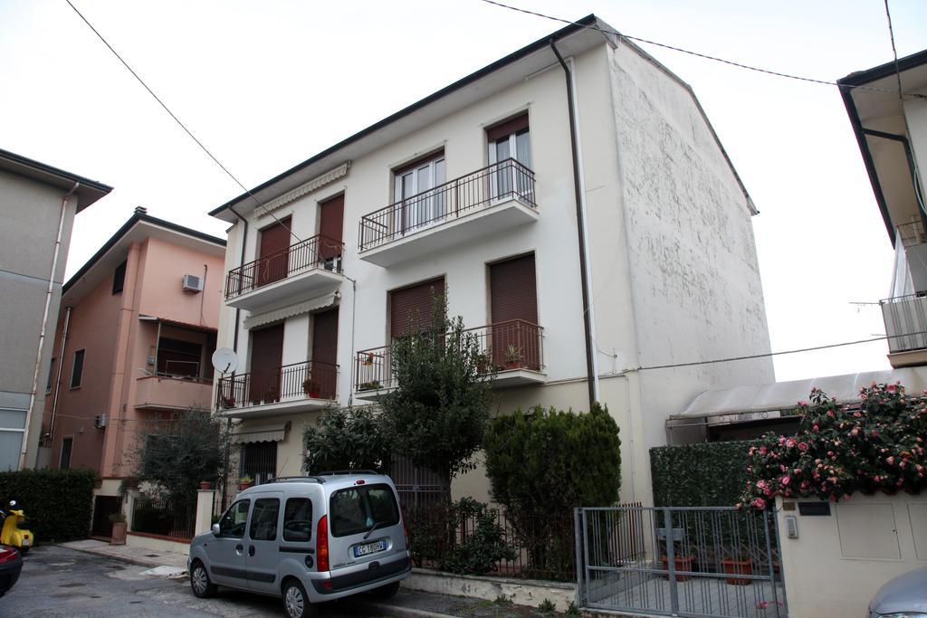 A Casa Di Simone A Viareggio Leilighet Eksteriør bilde
