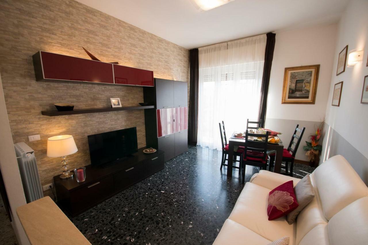 A Casa Di Simone A Viareggio Leilighet Eksteriør bilde